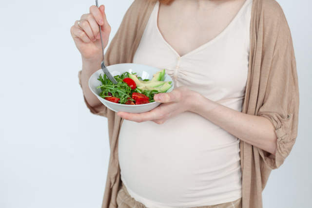 モロヘイヤは妊娠中でも食べられるの？妊婦さんへのおすすめレシピ